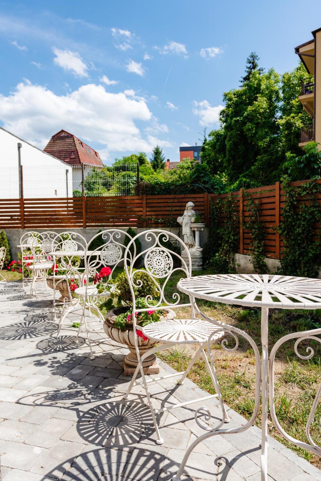 Ateneea Luxury Rooms Kolozsvár Kültér fotó